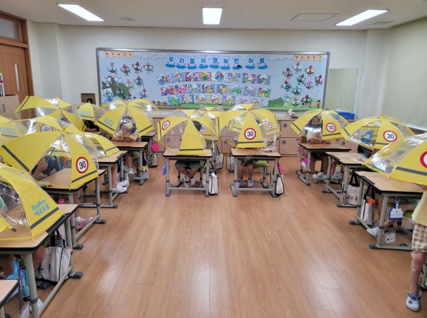 EcoPro Sponsors Children's Traffic Safety Goods (Safety Umbrella) (2022.07.07)